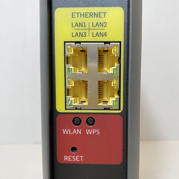 Motorola MG7550 16x4 Cable Modem Plus AC1900 WiFi Router Modem Combo - Picture 4 of 10